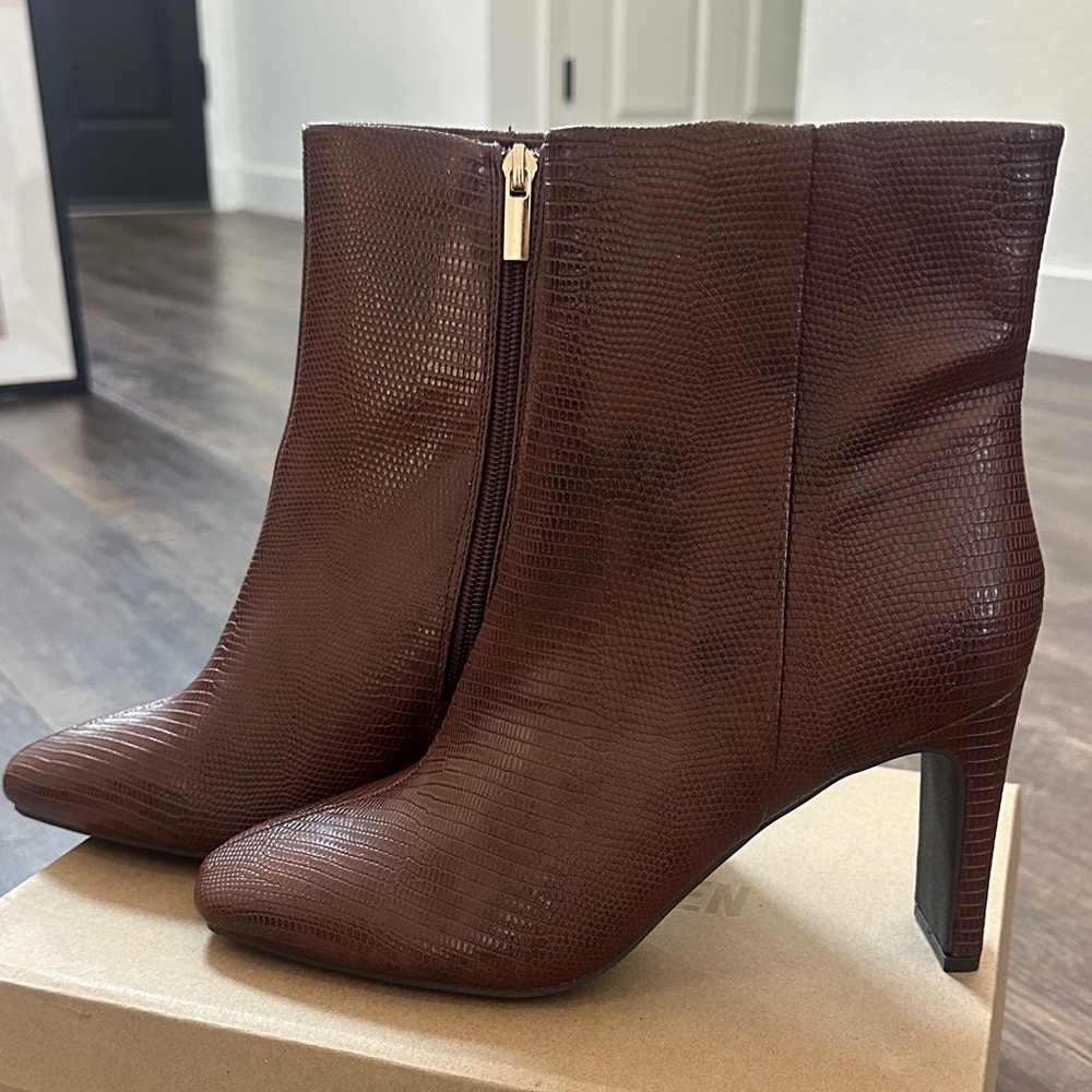 Elegant Brown Ankle Boots